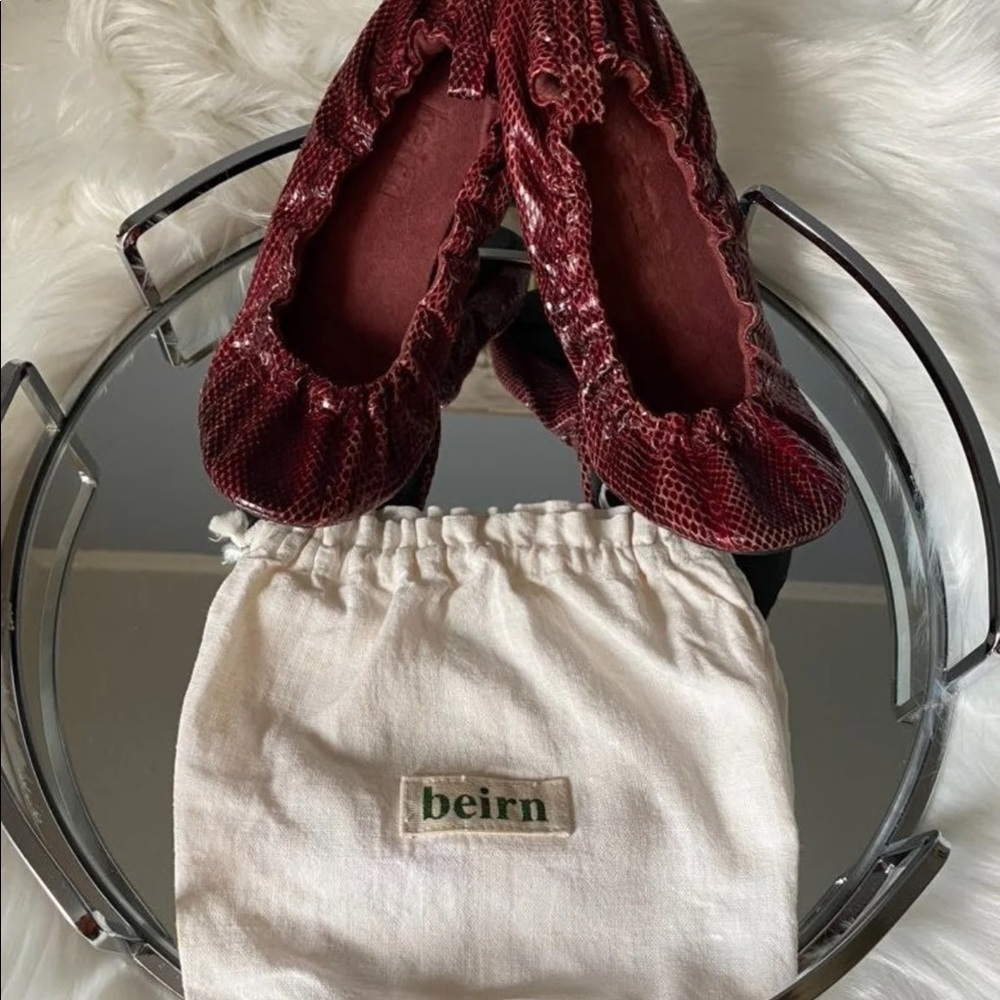 Beirn genuine watersnake scrunch ballet flats size 40